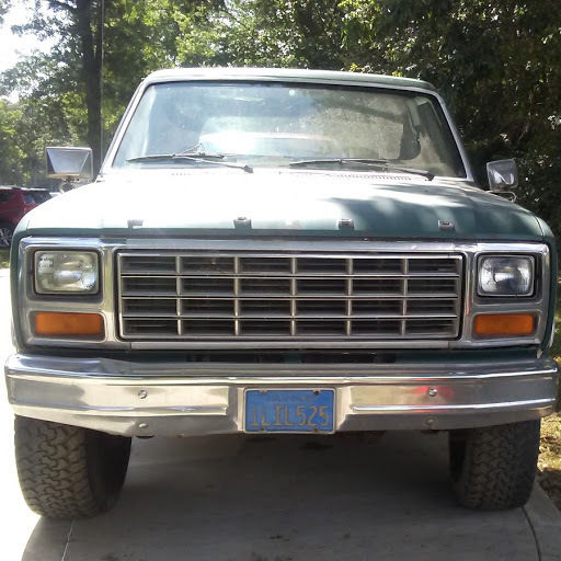1981 ford bronco - classic 2 door ! easy project- good + solid