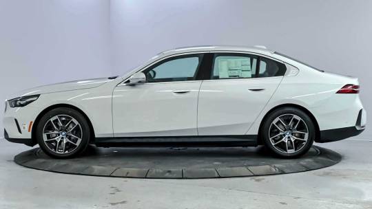 2024 BMW i5
