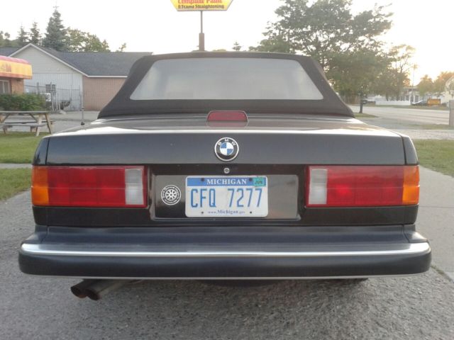 black on black 1988 bmw e30 325i convertible w/rare hardtop, low miles, no rust