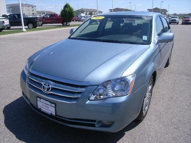 2007 toyota avalon 4dr sedan for sale in grand forks, north dakota