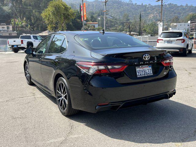 2023 toyota camry se