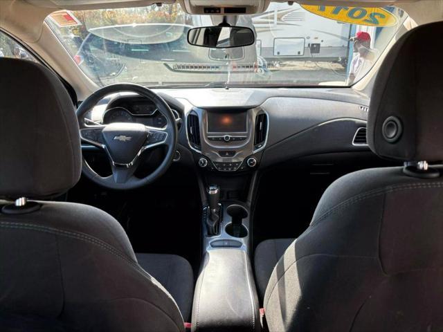 2017 chevrolet cruze lt