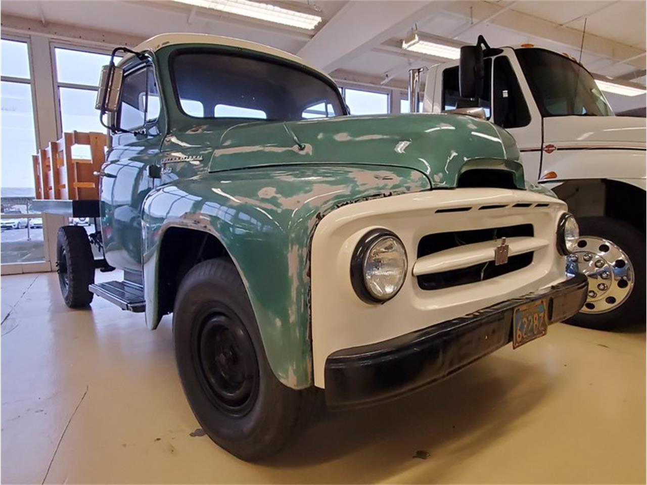 1952 international 4700