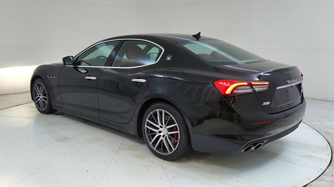 2021 maserati ghibli sq4