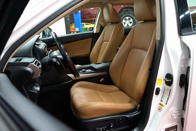 2015 lexus is 250 crafted line
