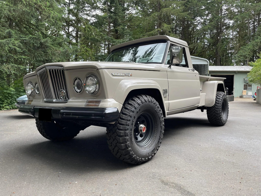 jeep j3000 gladiator