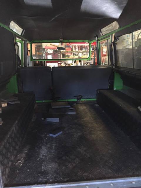 land rover defender 130 puma station wagon