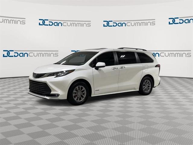 2021 toyota sienna xle
