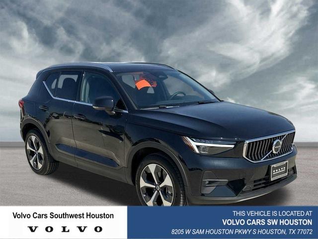 2025 volvo xc40 b5 plus bright theme