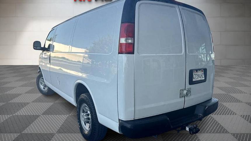 2017 chevrolet express 2500