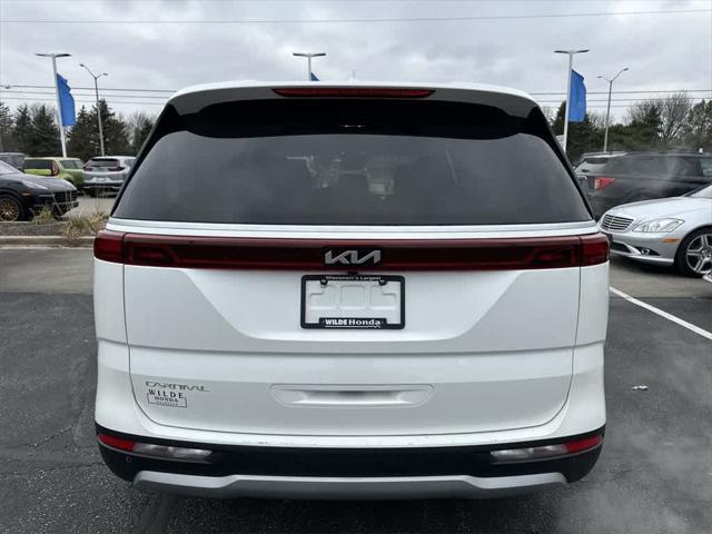 2023 kia carnival lx