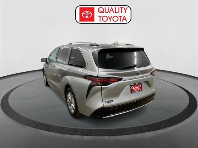 2023 toyota sienna limited 7-passenger
