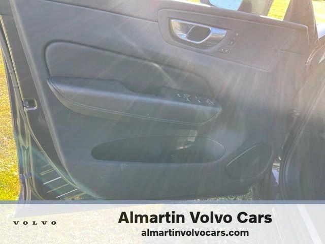 2023 volvo xc60 b5 awd plus bright
