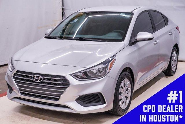 2022 hyundai accent se