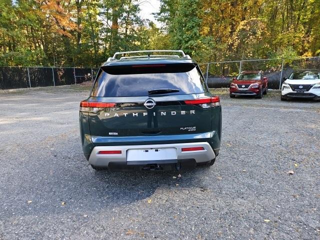 2022 nissan pathfinder platinum
