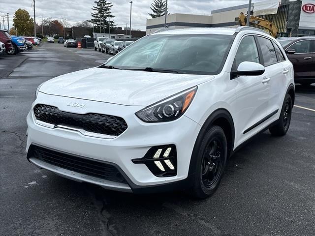 2022 kia niro lx