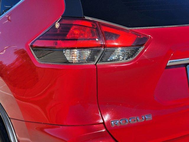 2017 nissan rogue s