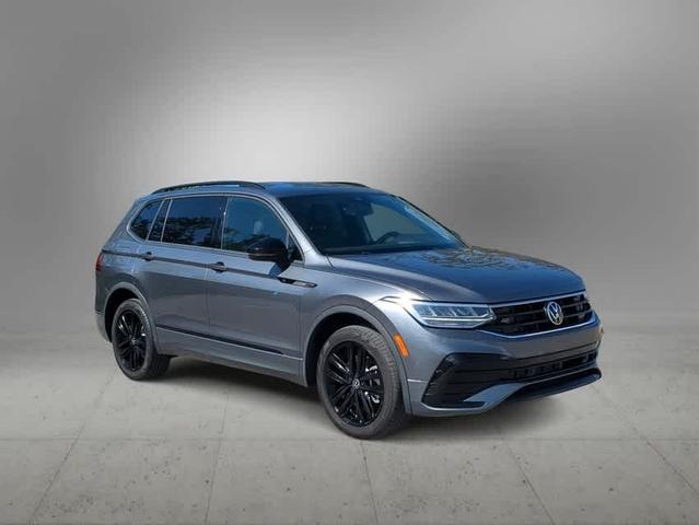 2022 volkswagen tiguan 2.0t se r-line black
