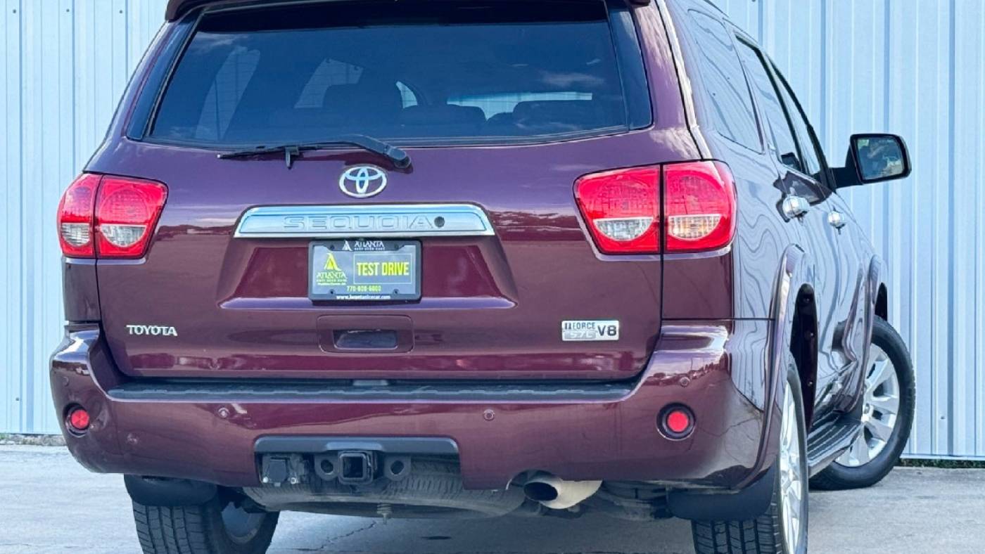 2010 toyota sequoia platinum