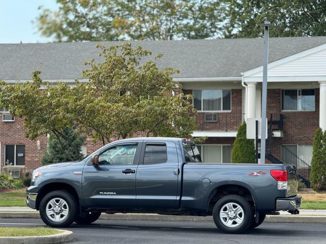 2010 toyota tundra grade