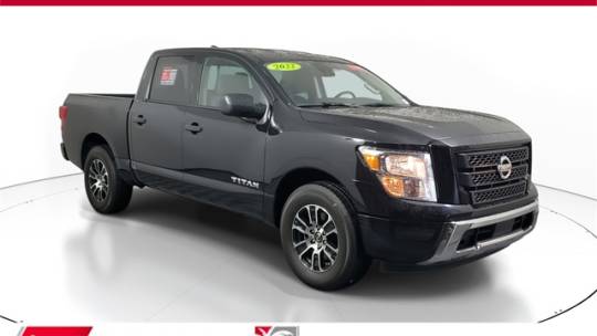 2022 nissan titan sv