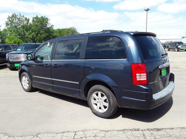 2009 chrysler town and country touring touring mini-van 4dr for sale in broadland, south dakota