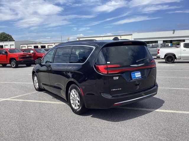 2022 chrysler pacifica touring l