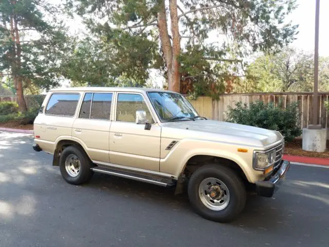 1990 toyota land cruiser base sport utility 4-door