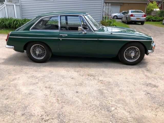 1966 mgb gt