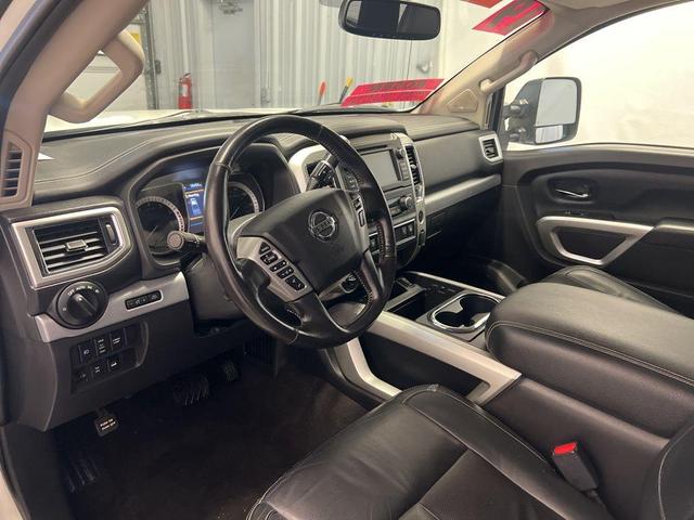 2019 nissan titan pro-4x