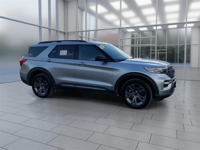 2023 ford explorer xlt