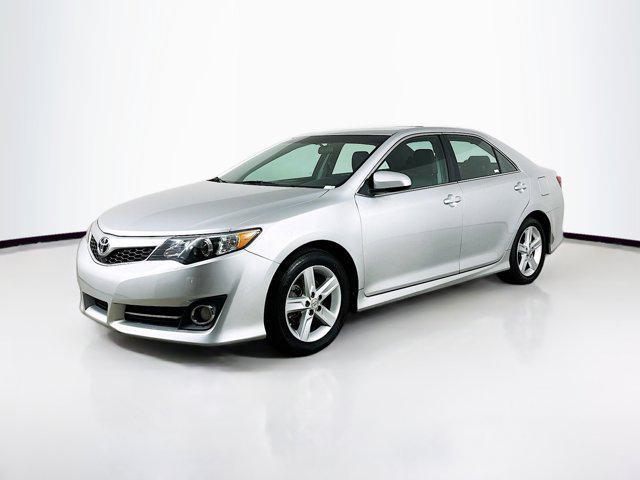 2013 toyota camry se