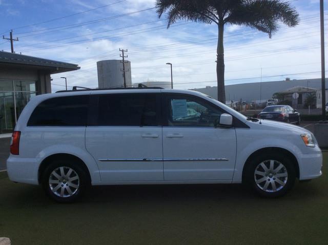 2014 chrysler town and country touring touring 4dr mini-van for sale in kahului, hawaii