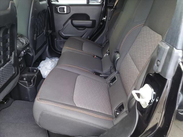 2023 jeep gladiator mojave 4x4