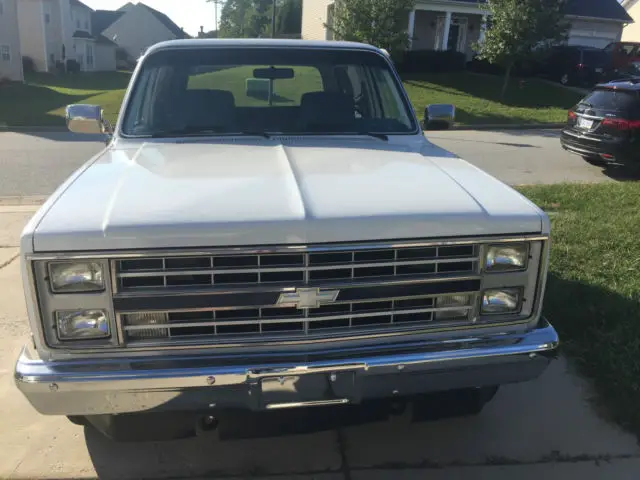 1986 chevrolet k5 blazer silverado sport utility 2-door 5.7l completely restored