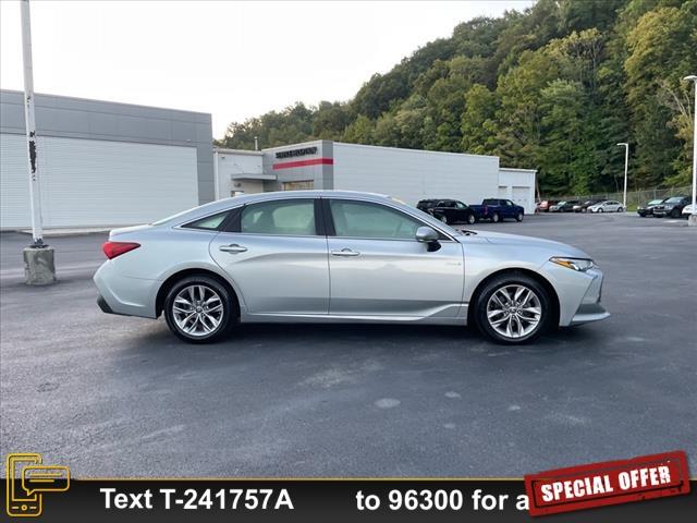 2021 toyota avalon hybrid xle