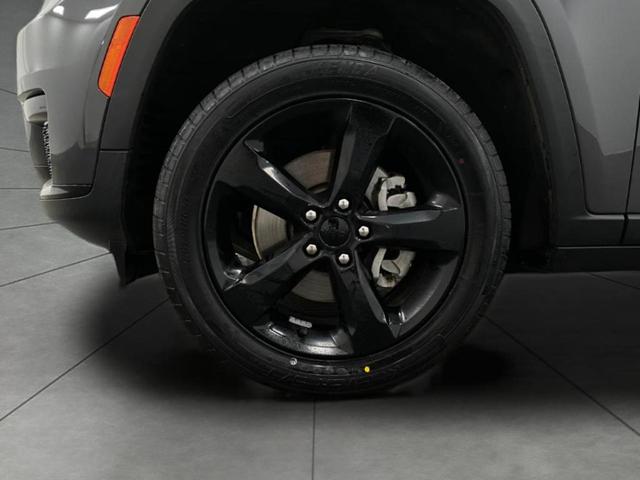 2021 jeep grand cherokee l laredo