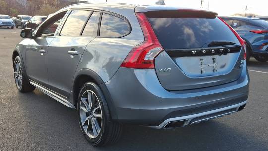 2018 Volvo V60 Cross Country