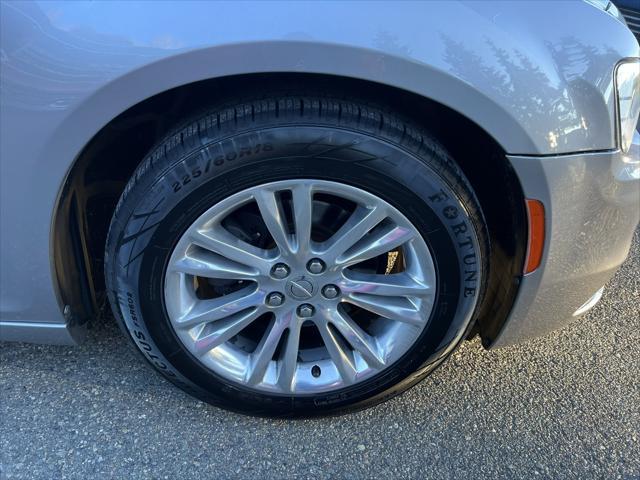 2018 chrysler 300 touring