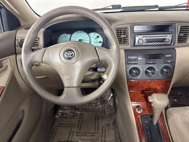 2003 toyota corolla le
