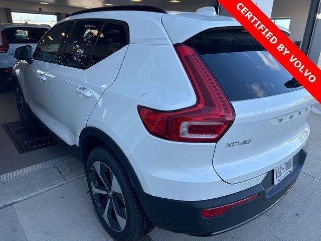 2024 volvo xc40 b5 plus dark theme