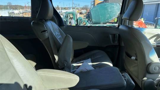 2013 Toyota Sienna