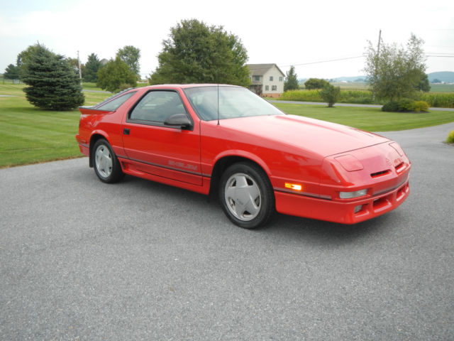 1990 dodge daytona shelby hatchback 2-door 2.2l