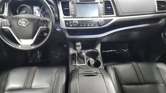 2017 Toyota Highlander
