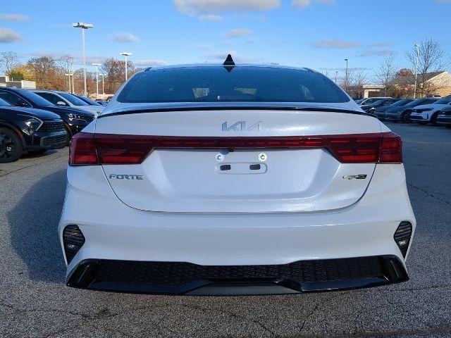 2024 kia forte gt-line