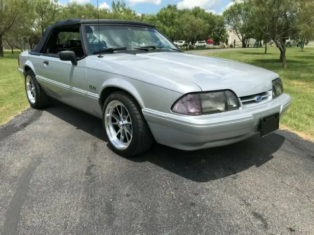 1993 ford mustang lx 5.0 convertible 71k miles 71859 miles silver convertible 5