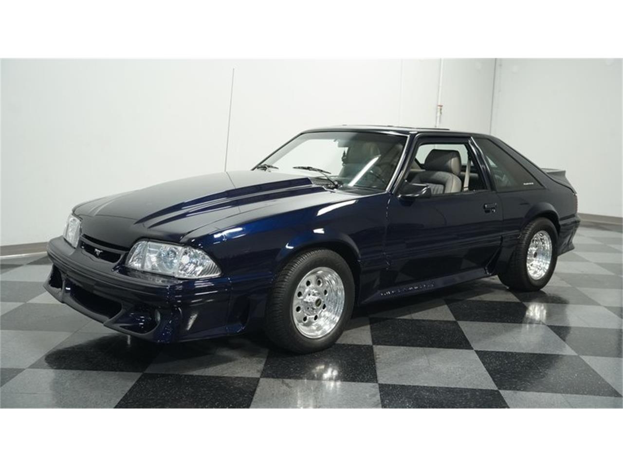1990 ford mustang