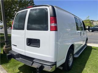 2022 Chevrolet Express 2500