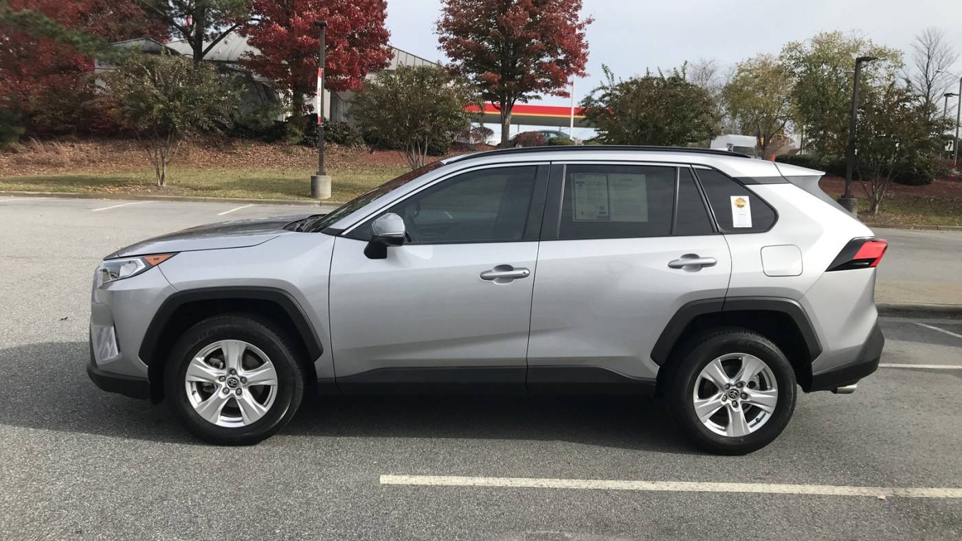 2021 toyota rav4 xle