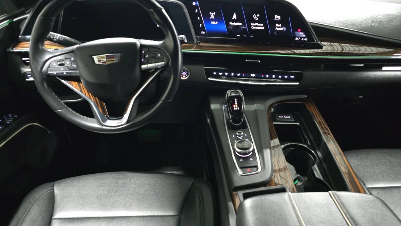 2022 cadillac escalade luxury